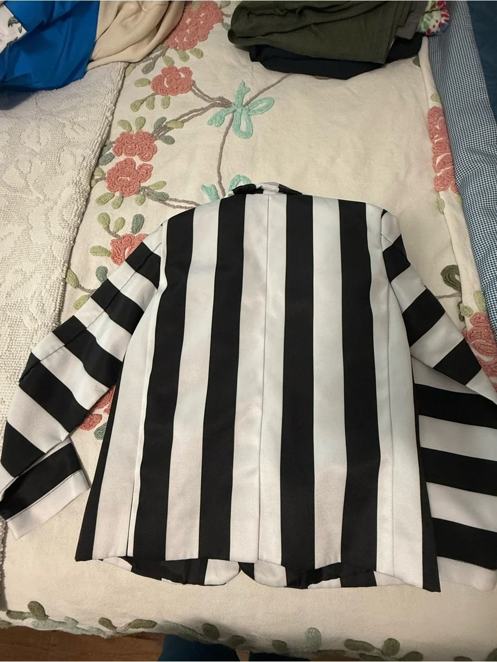 Spirit Halloween Beetlejuice Striped Blazer Kids Toddler 3-4T Black White Jacket